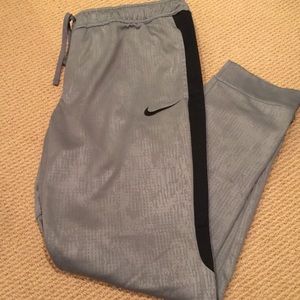 Nike Therma fit sweatpants